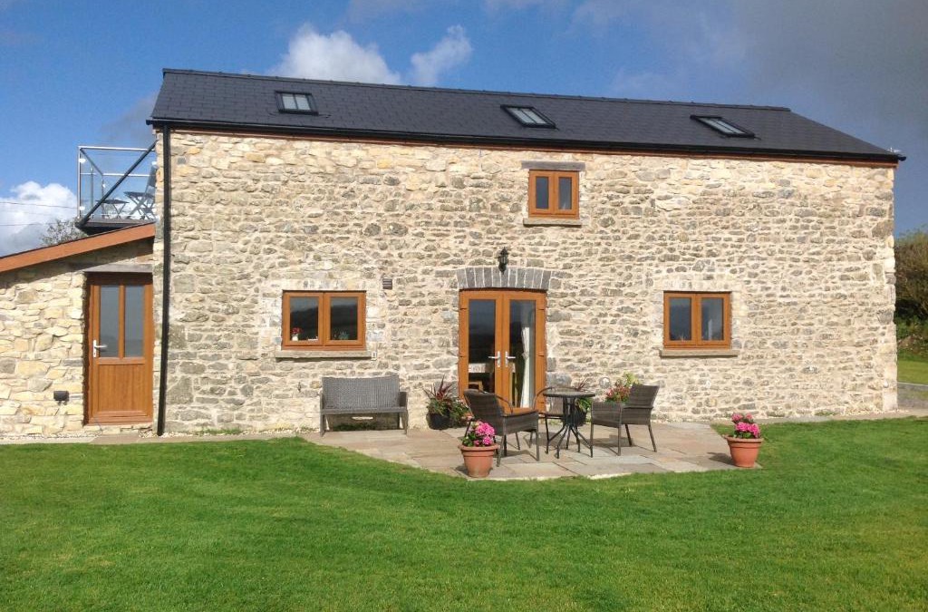 Vale of Glamorgan House | Beautiful Dog Friendly Cottage near Cardiff, Cowbridge, Barry