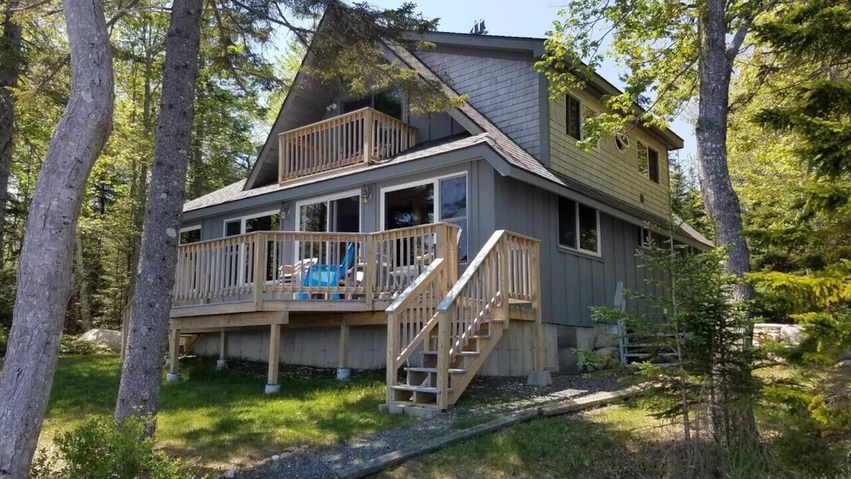 Corea Cabin | Beautiful Downeast Maine Oceanfront Cabin near Acadia National Park