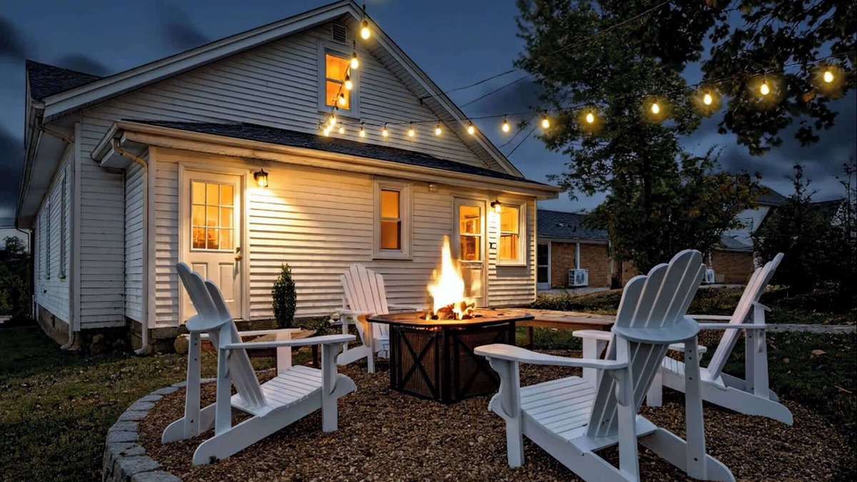 Williamstown House | Beautiful Downtown Williamstown Home, Close to Ark!