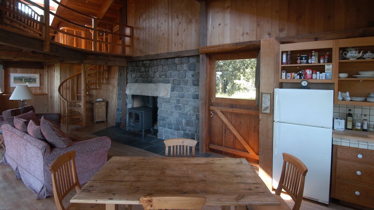 Lagunitas-Forest Knolls Cabin | Beautiful End of the Road Cabin on Top of Ridge - Pet Friendly