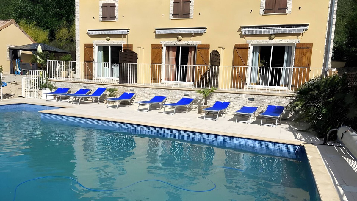 Lagorce Apartment | Beautiful Estate in the South of Ardèche with Large Pool, BBQ, and Games