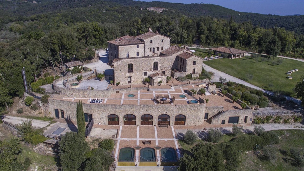 Tocchi Villa | Beautiful Estate rental in the Tuscan Hills