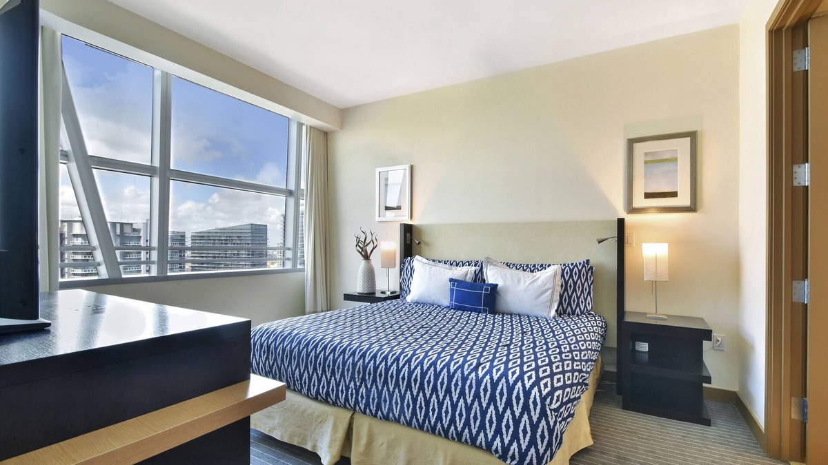 Brickell Apartment | Beautiful Executive Apartment in the Heart of Brickell