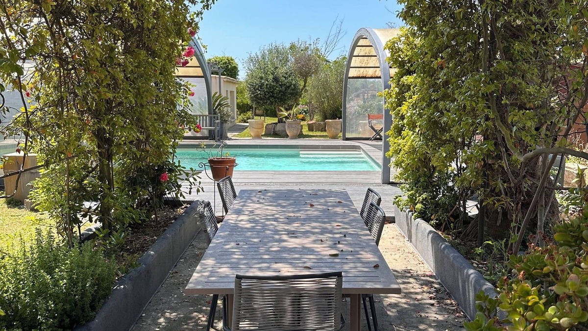 Aigues-Mortes House | Beautiful family home
