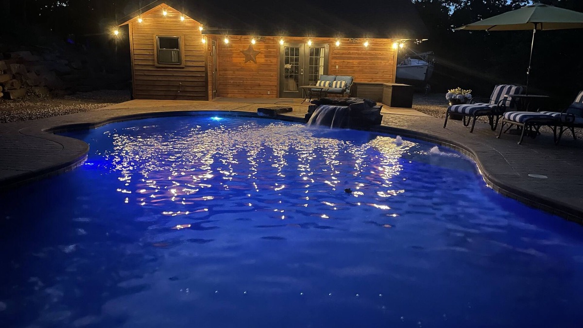 Park Hill House | Beautiful family home with panoramic views of Lake Tenkiller