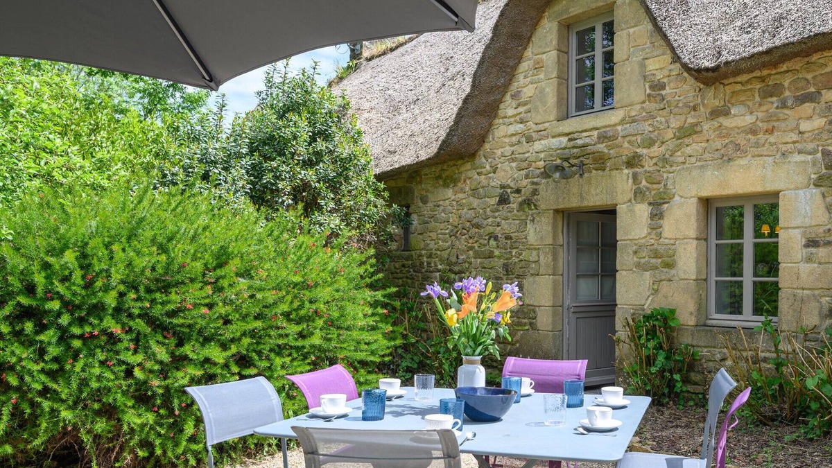 Pluvigner House | Beautiful farmhouse with pool for 7- Pluvigner