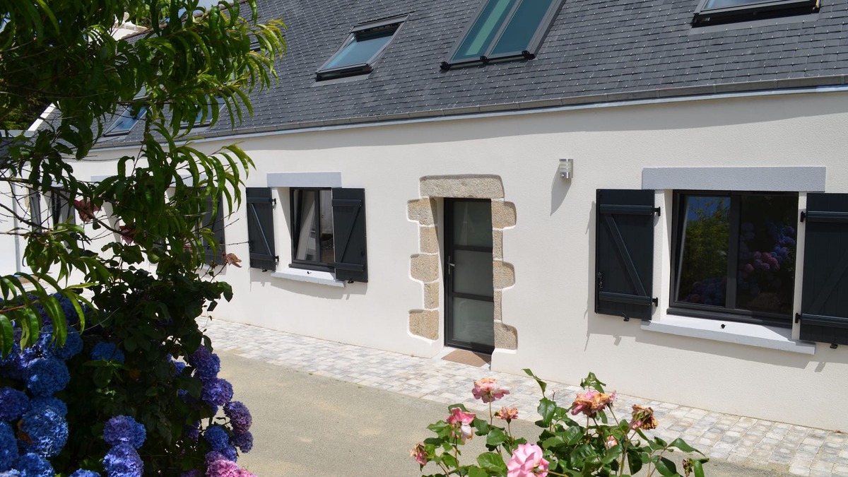 Plozevet House | Beautiful, freshly renovated farmhouse with all comforts in the center of Audierne Bay