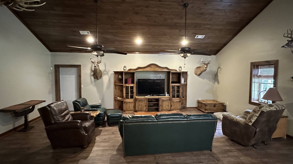 Sylvania Other | Beautiful Georgia farmhouse
