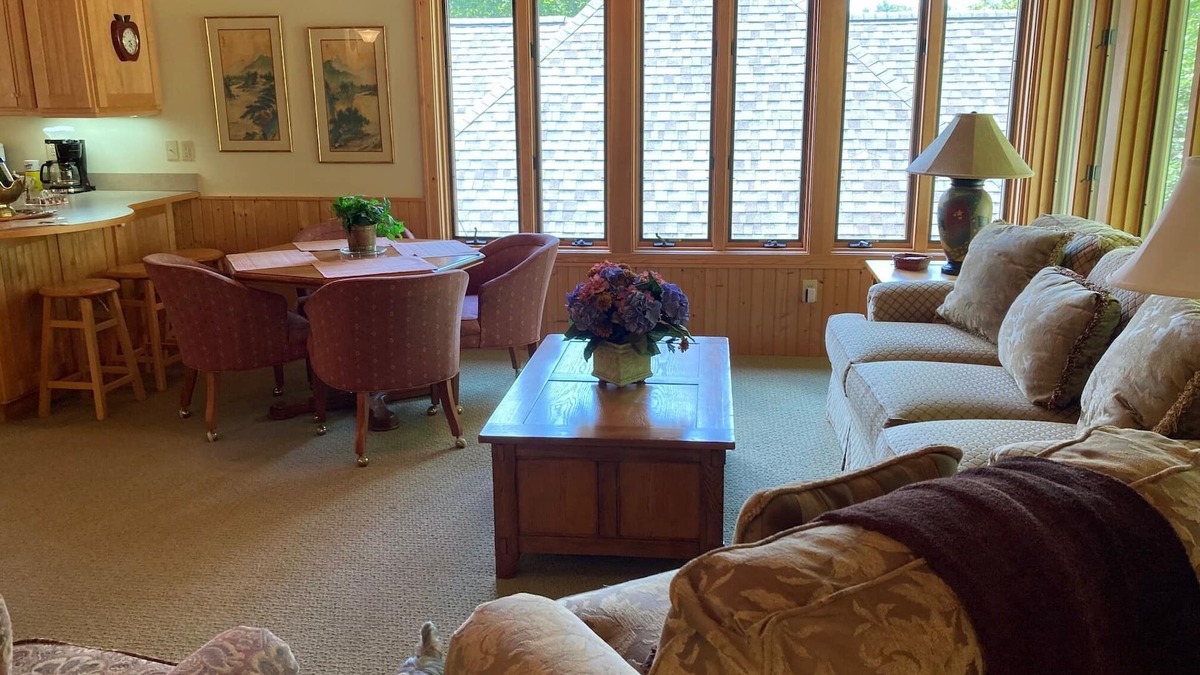 Sapphire House | BEAUTIFUL GUEST HOUSE NEAR THE SMOKEY MOUNTAINS. PROPERY IS FOR VACATION.
