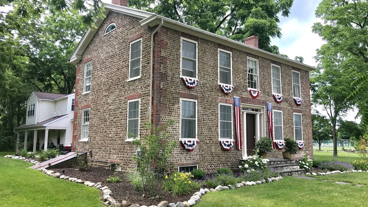 Macedon Other | Beautiful Historic Farmhouse Near Hill Cumorah