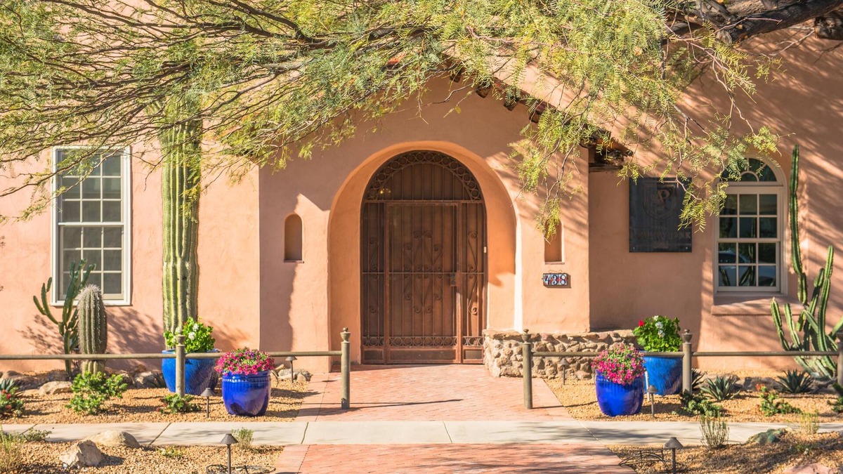 Armory Park House | Beautiful historic home minutes to downtown Tucson