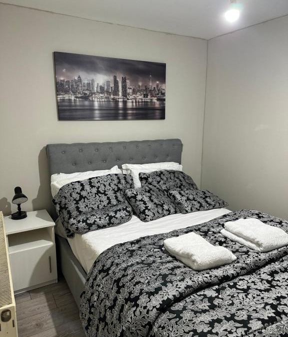 Hoe Street Apartment | Beautiful Hoe Street First Floor one bedroom apartment B Walthamstow