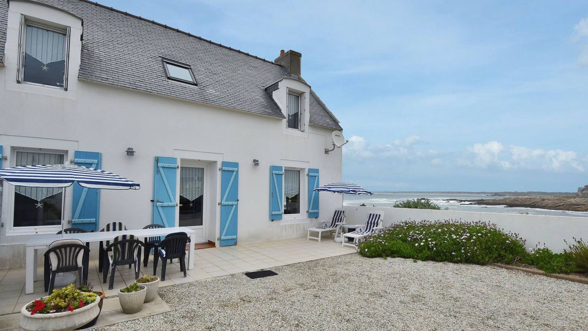 Saint-Guenole House | Beautiful holiday home by the sea in Penmarch