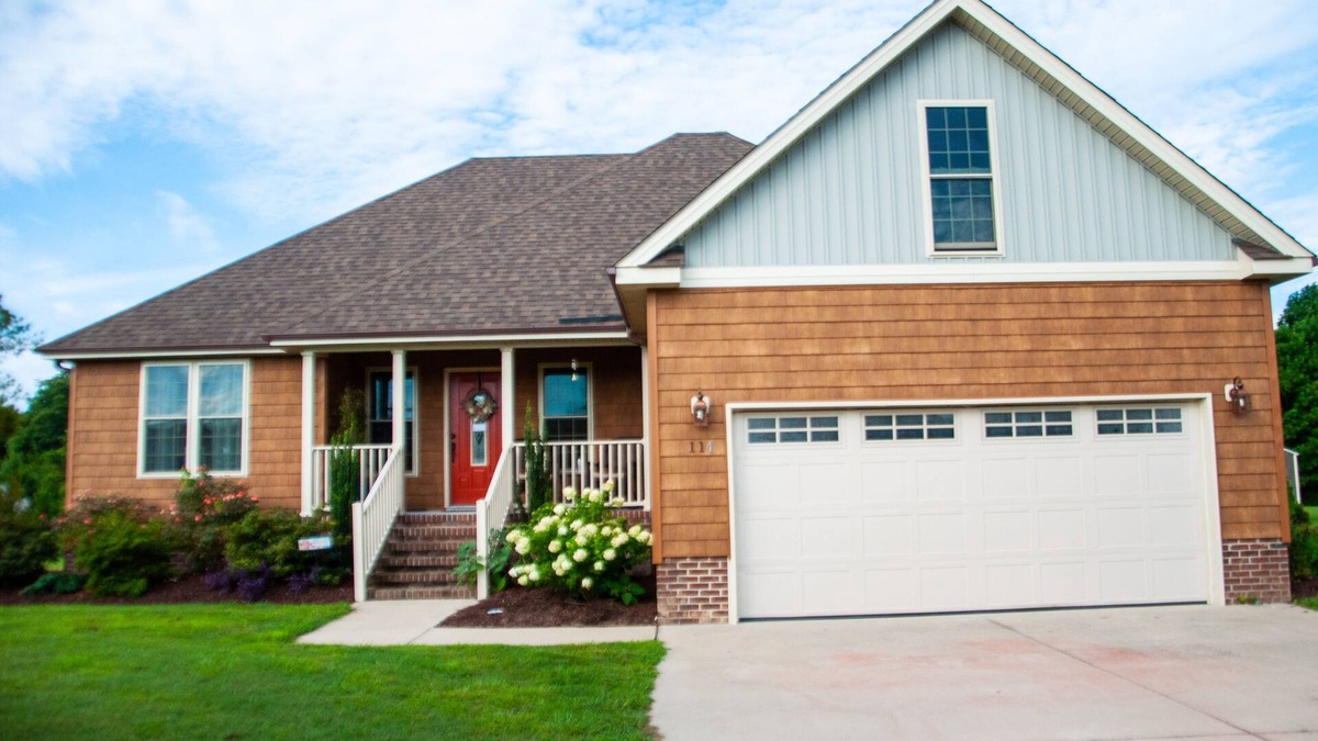 Currituck House | Beautiful home 25 minutes from the Outer Banks of NC