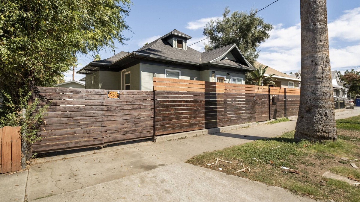 Downtown Riverside House | Beautiful Home - Downtown Riverside and Mission Inn