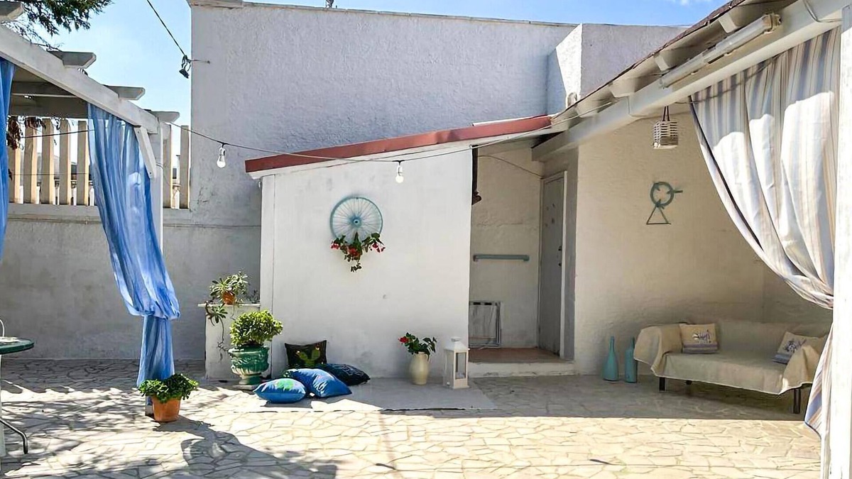 Torre Colimena House | Beautiful home in Torre Colimena with WiFi
