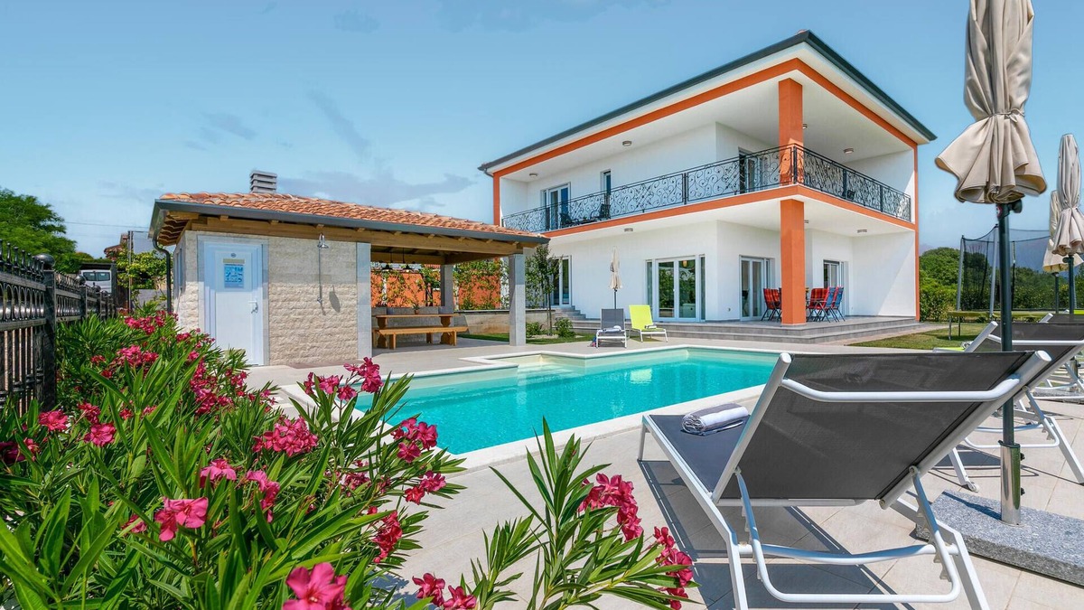 Kastel House | Beautiful home in Buje