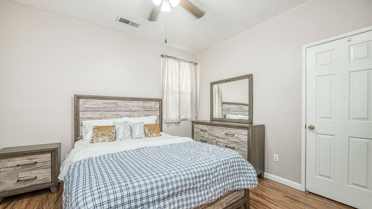 Roosevelt House | Beautiful home in Fresno