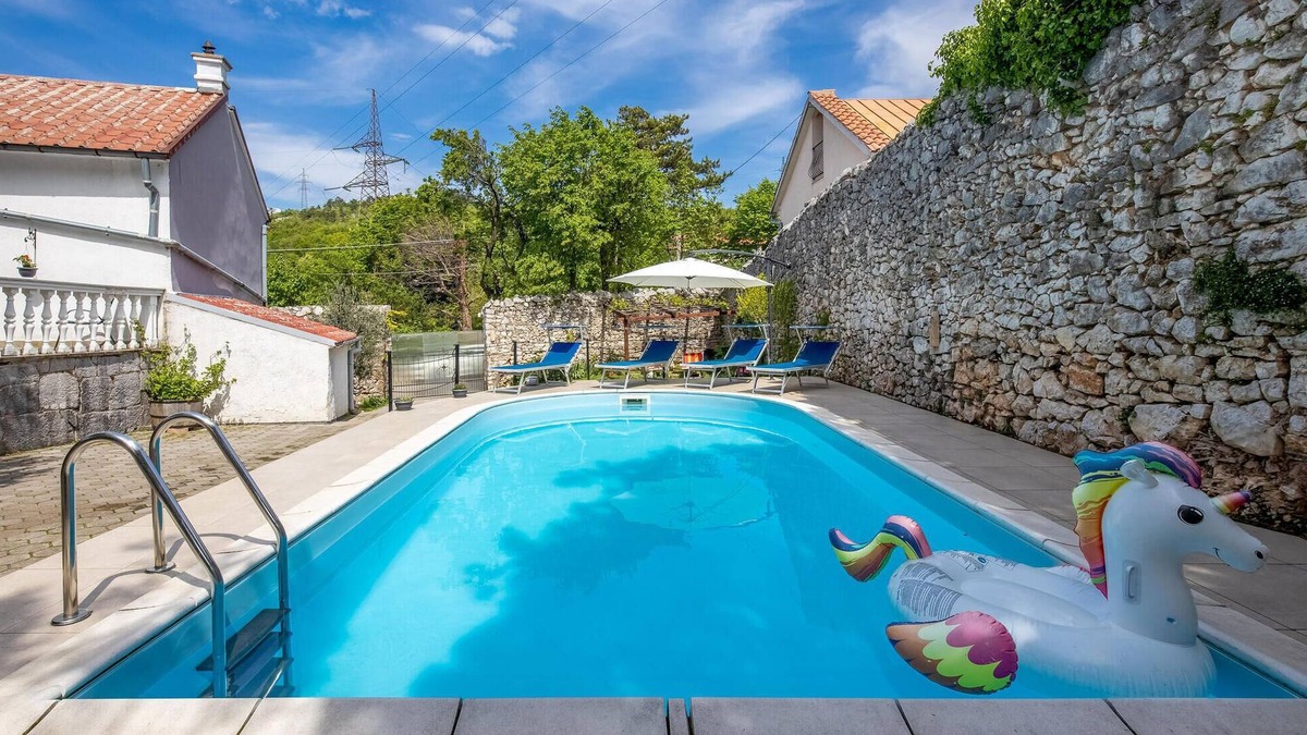 Praputnjak House | Beautiful home in Krasica with WiFi