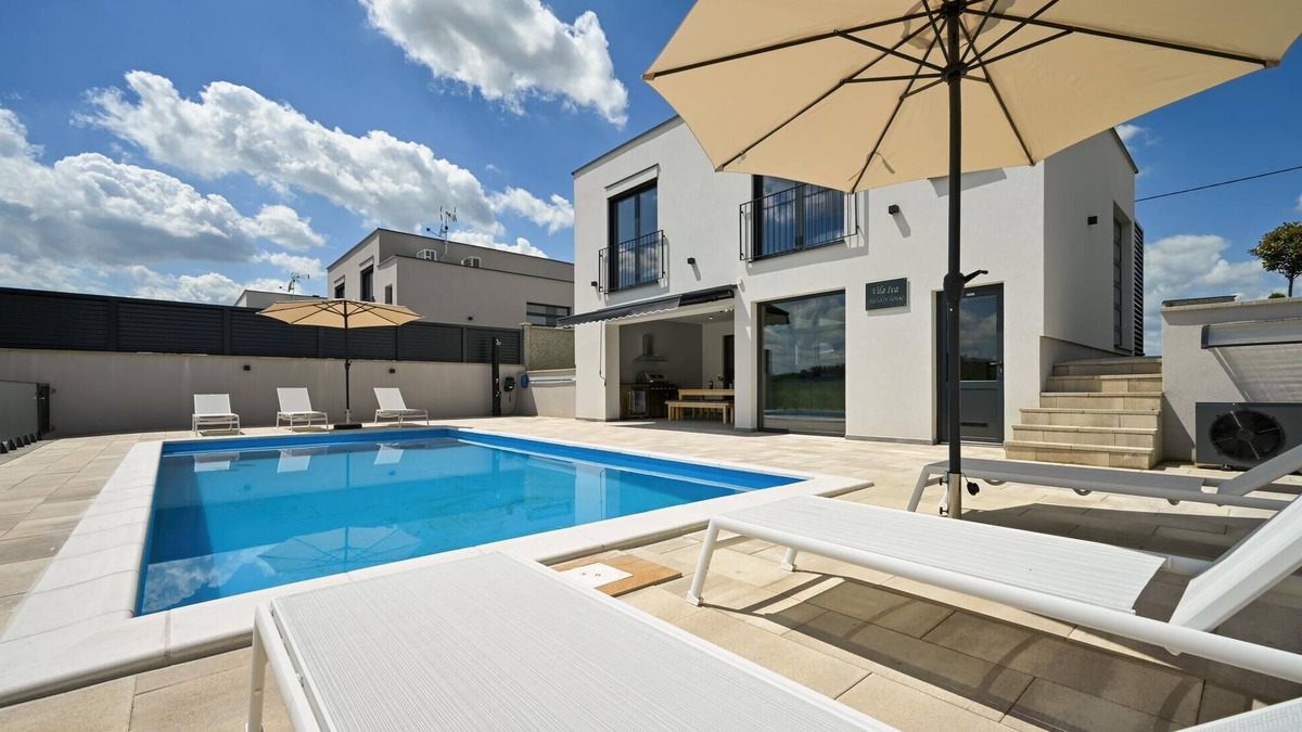 Veliko Trojstvo House | Beautiful home in Maglenca with sauna