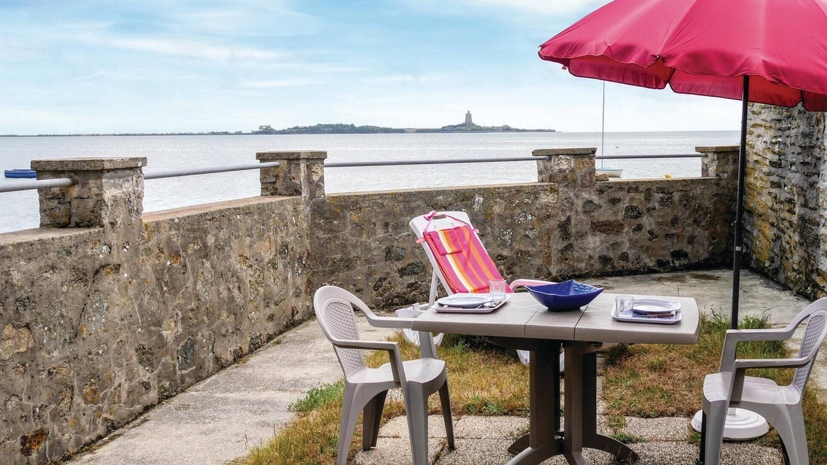 Morsalines House | Beautiful home in Morsalines with WiFi