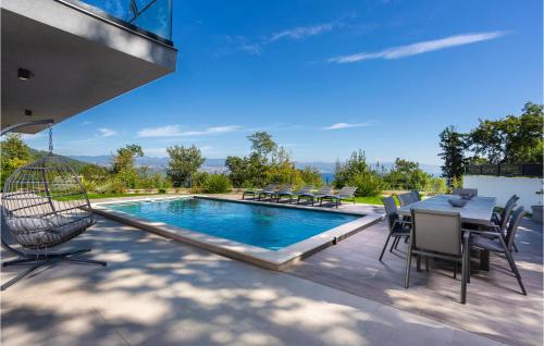 Opric House | Beautiful Home In Opric With Wifi