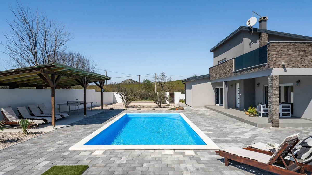 Stankovci House | Beautiful home in Stankovci with WiFi