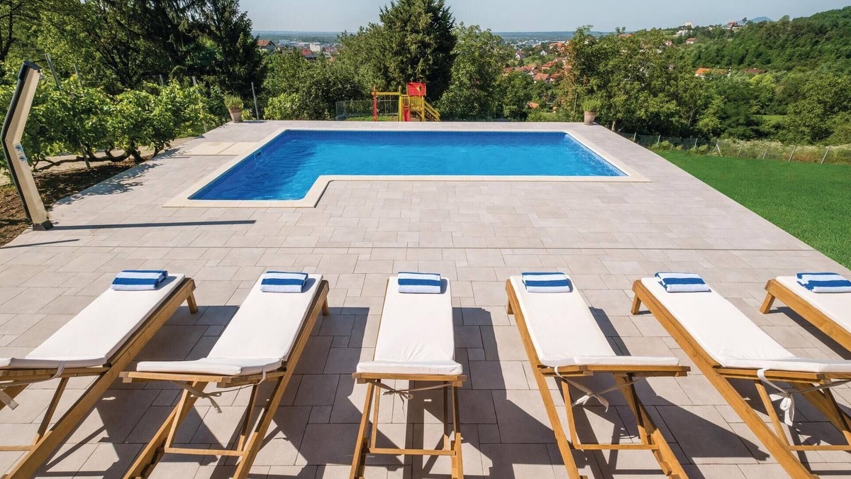 Zagreb House | Beautiful home in Zagreb with WiFi