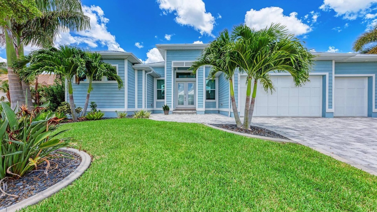 Punta Gorda House | Beautiful home on the canal. You can watch the manatees!