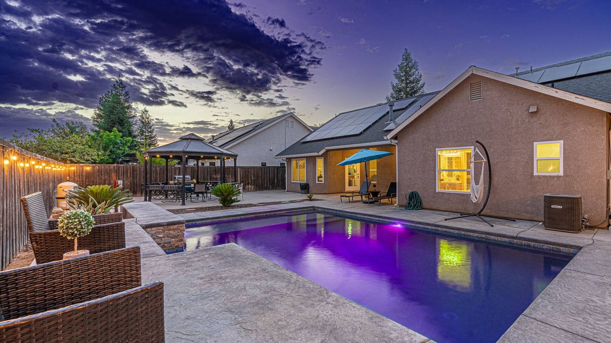 Fresno House | Beautiful home W/Pool Close to National Parks.