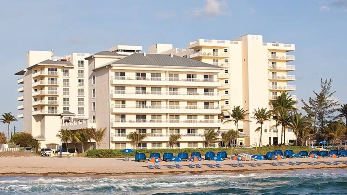 Pompano Beach Condo | Beautiful Hotel in Royal Vista 1BD near North Ocean Park