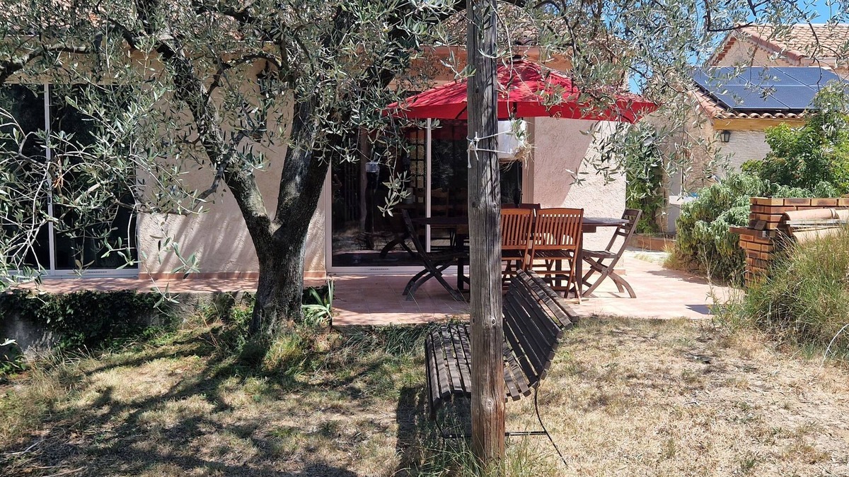 Berre-des-Alpes House | Beautiful house on large enclosed plot of land Between the sea and the mountains in absolute peace and quiet