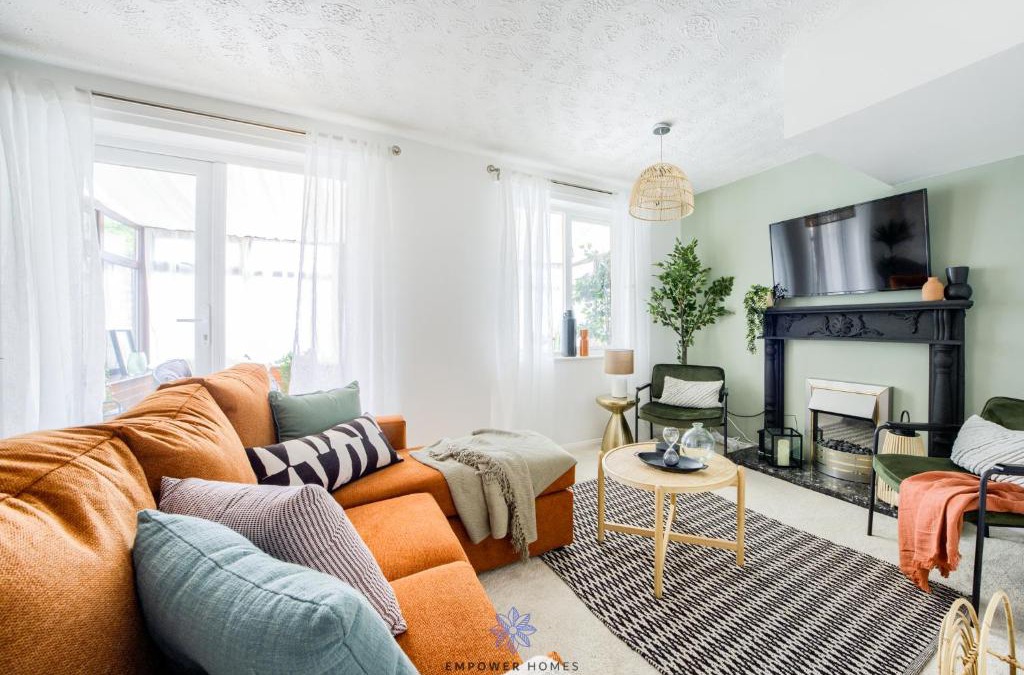 Wyken House | Beautiful House in Coventry CV2, Close to University & Hospital, Private Parking