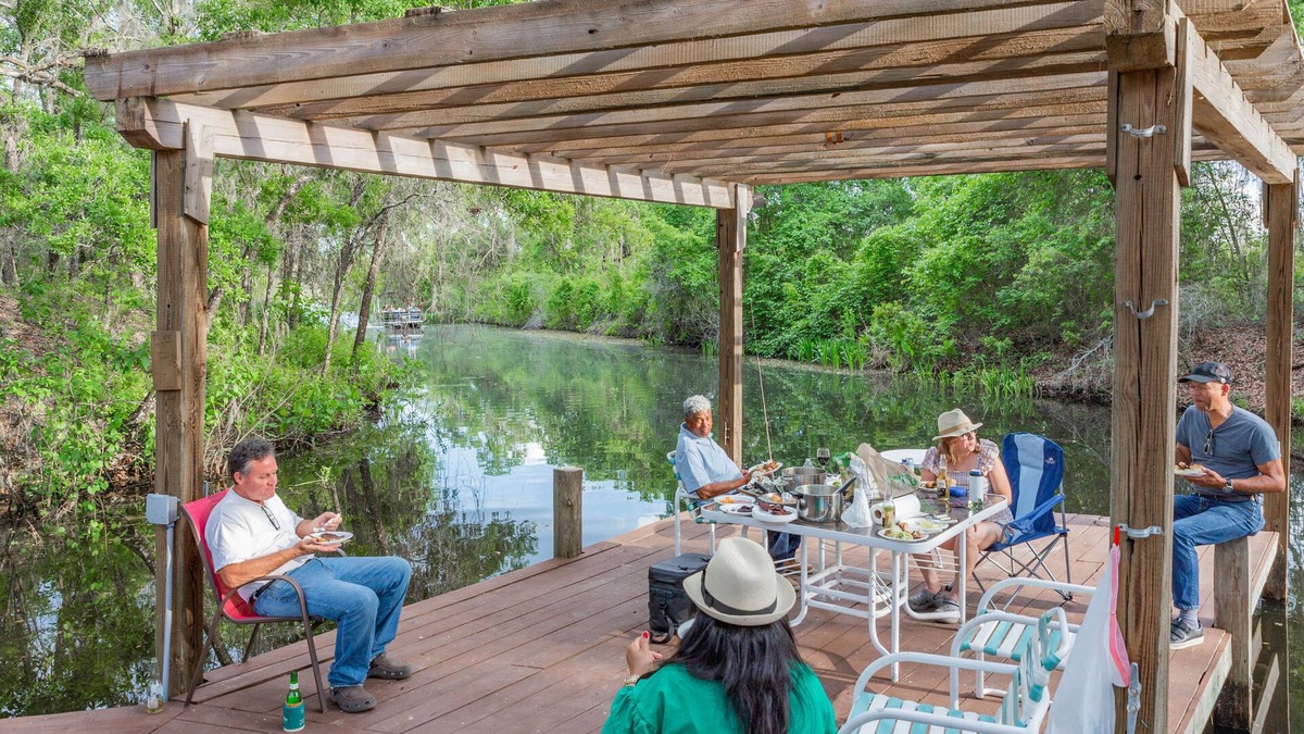 Weirsdale House | Beautiful House, On the River, Kayaks, Large Dock