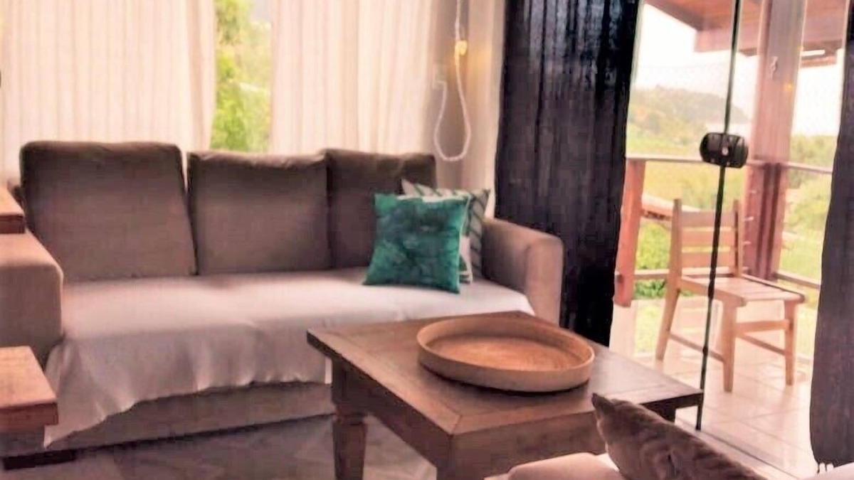 Praia do Rosa House | Beautiful house with incredible views of the Ibiraquera lagoon and the sea