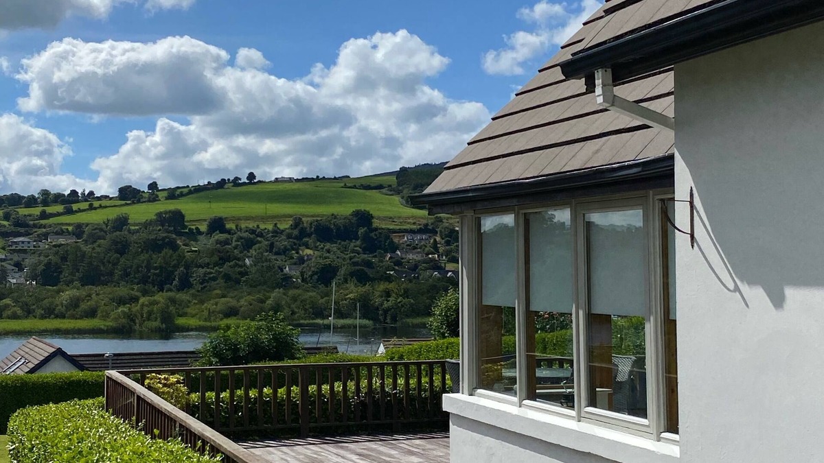 Ballina House | Beautiful House with lake views close to village