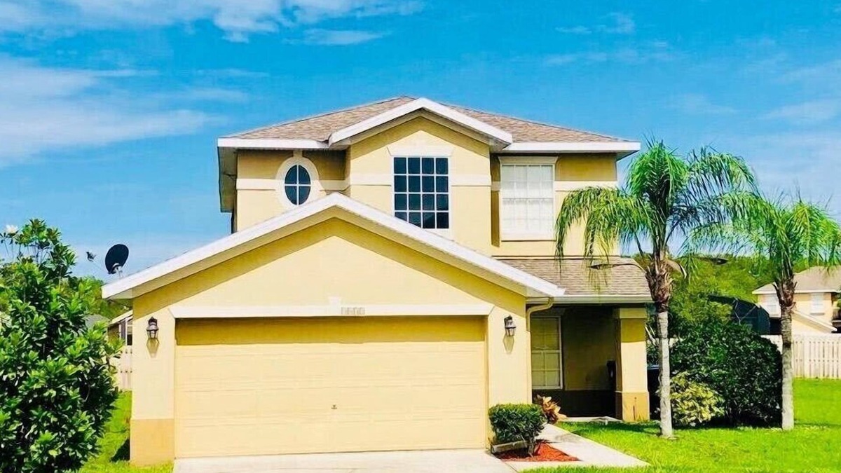 Meadow Woods House | Beautiful house with pool, 4 bedrooms, 3 bathrooms