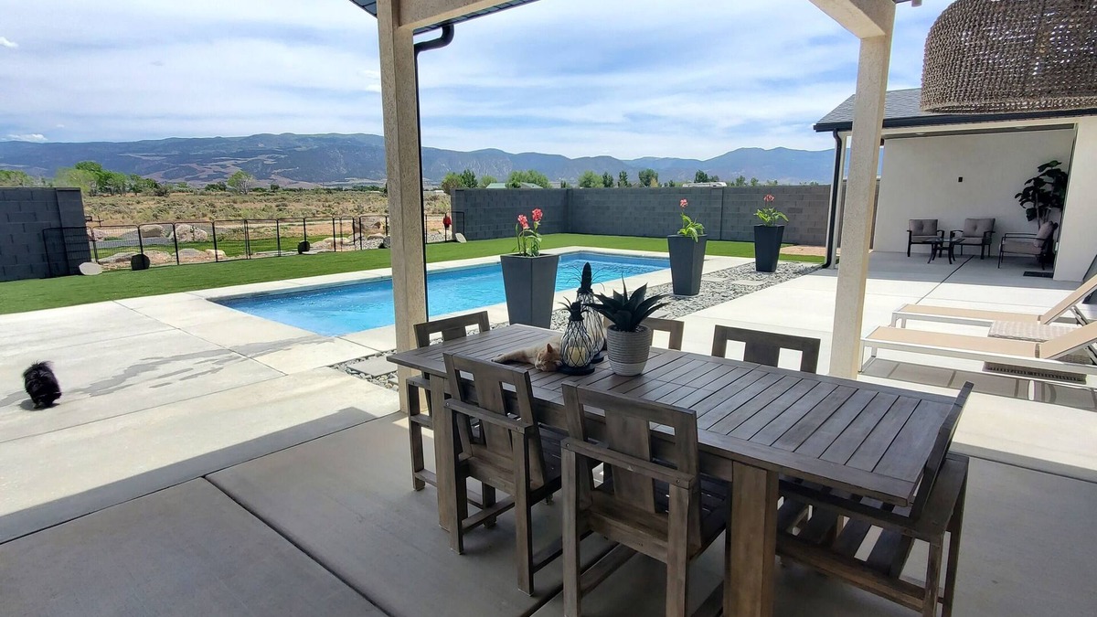 Cedar City House | Beautiful House with Pool