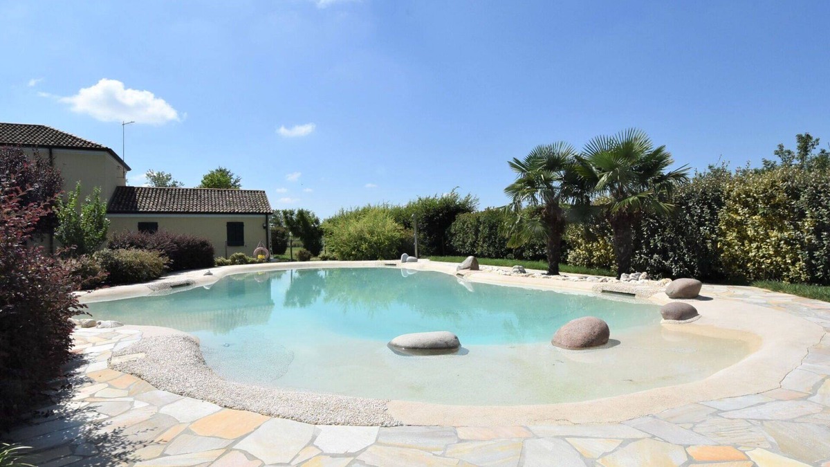Ariano nel Polesine House | Beautiful apartment in villa for 9 guests with WIFI, A/C, pool, TV and patio