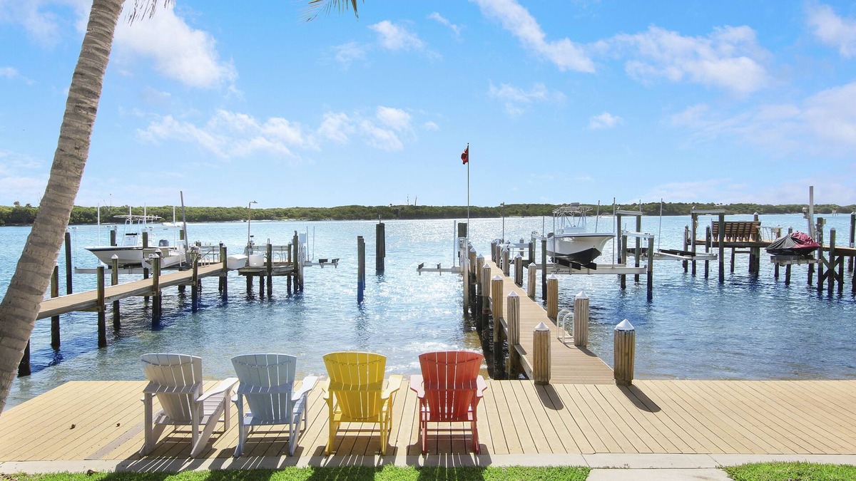 Jupiter House | ☼ Beautiful Key West Style Intercoastal Home! ☼