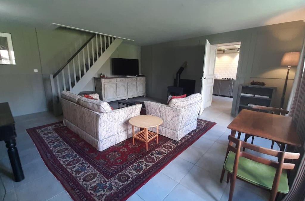 Criteuil-la-Magdeleine House | Beautiful, luxurious and ideally situated cottage