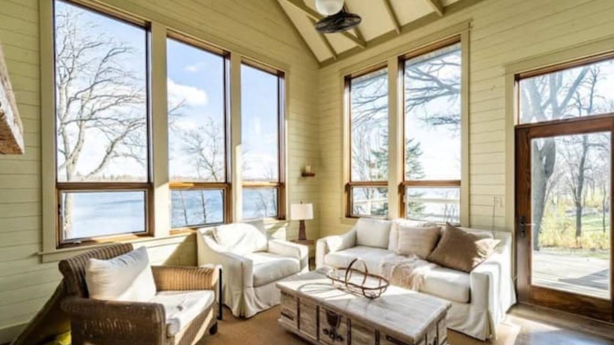 Detroit Lakes Cabin | Beautiful Lake front Property on Lake Munson. Family friendly!