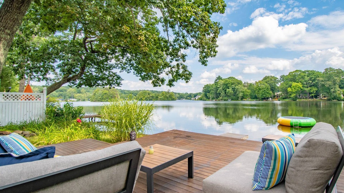 Ashford House | Beautiful lake front home. Amazing view!