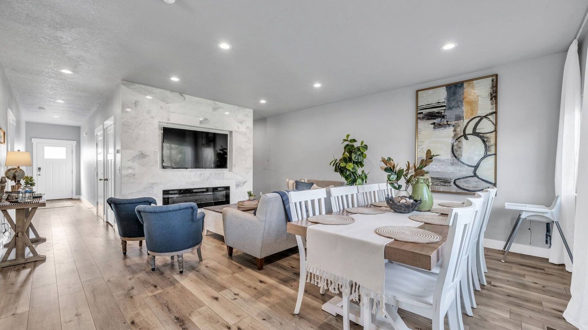 Garden City House | Beautiful Lake House with pool and hot tub!