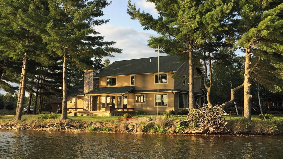 Gaylord House | Beautiful Lake House 4 bed 3 bath in Gaylord, MI.Entire house remodeled!