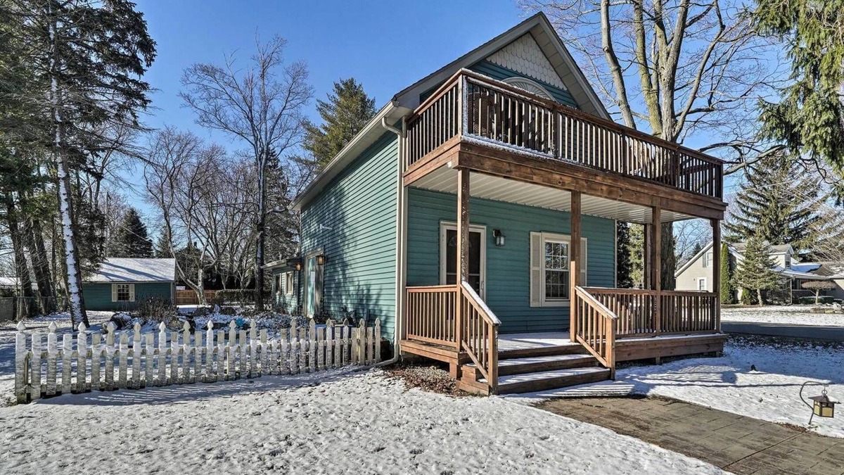 Lexington Cottage | Beautiful Lake house is waiting!
