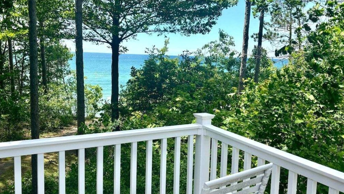 West Olive House | Beautiful Lake Michigan Home Great for Large
