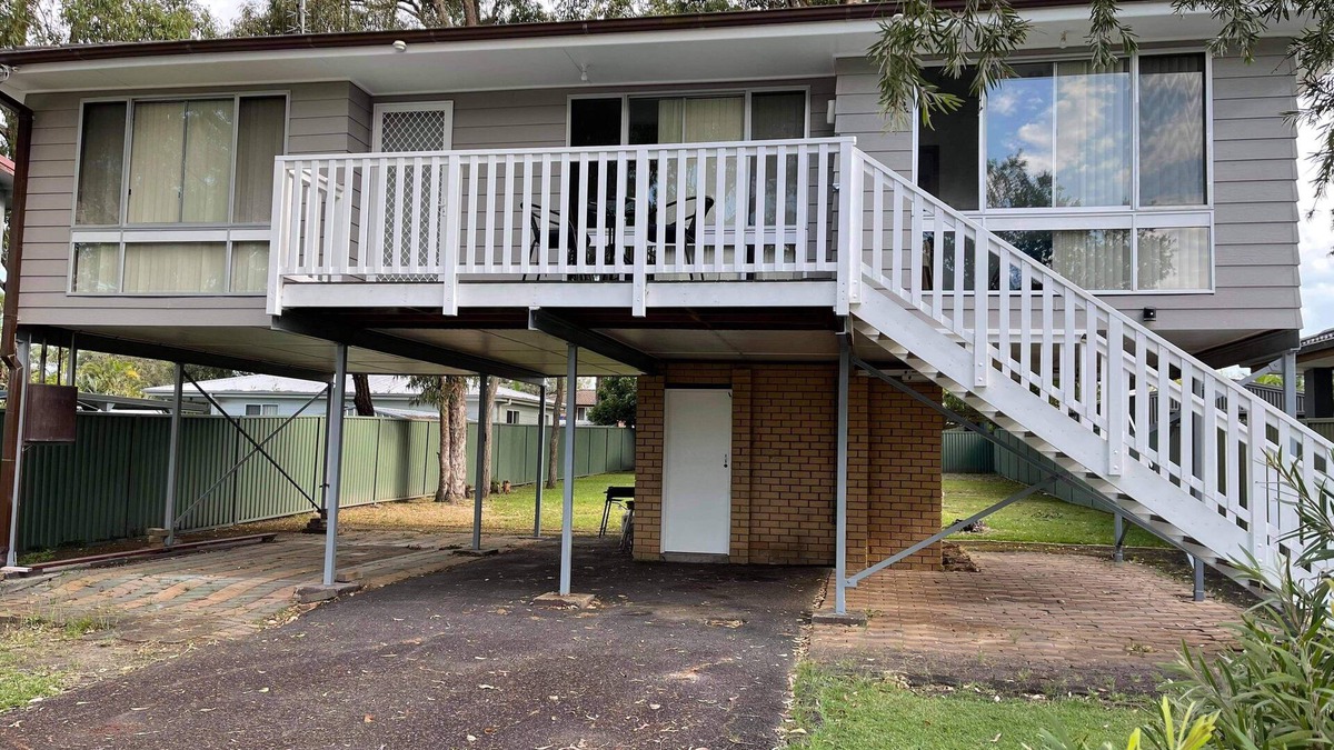 Lake Haven House | Beautiful Lake view cottage. Newly renovated. A few steps from lake