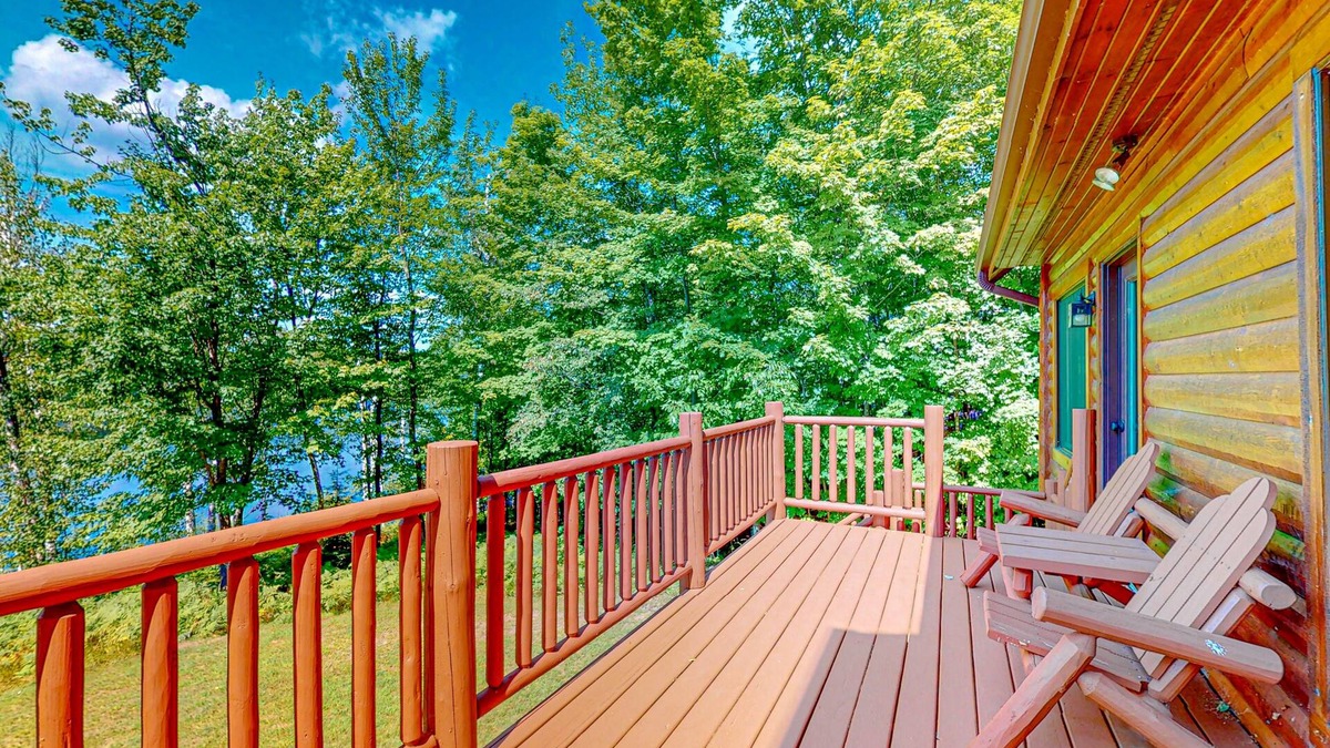 Presque Isle House | Beautiful Lakefront Cabin with a Private Dock, Firepit, and Large Yard!