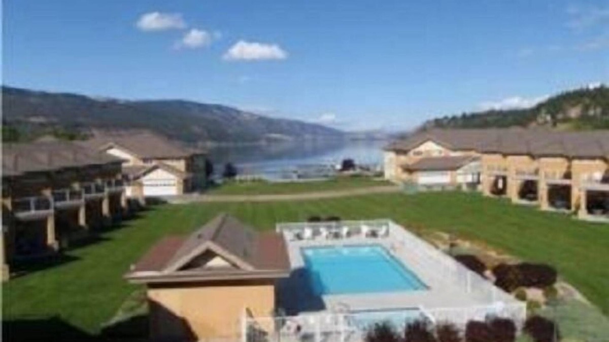 Central Okanagan Condo | BEAUTIFUL LAKEFRONT, GROUNDFLOOR CONDO AVAILABLE, IDEAL UBCO RENTAL